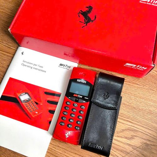 Điện Thoại FERRARI F10