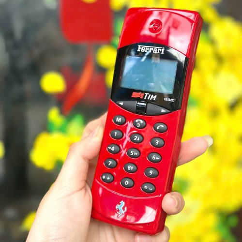 Điện Thoại FERRARI F10